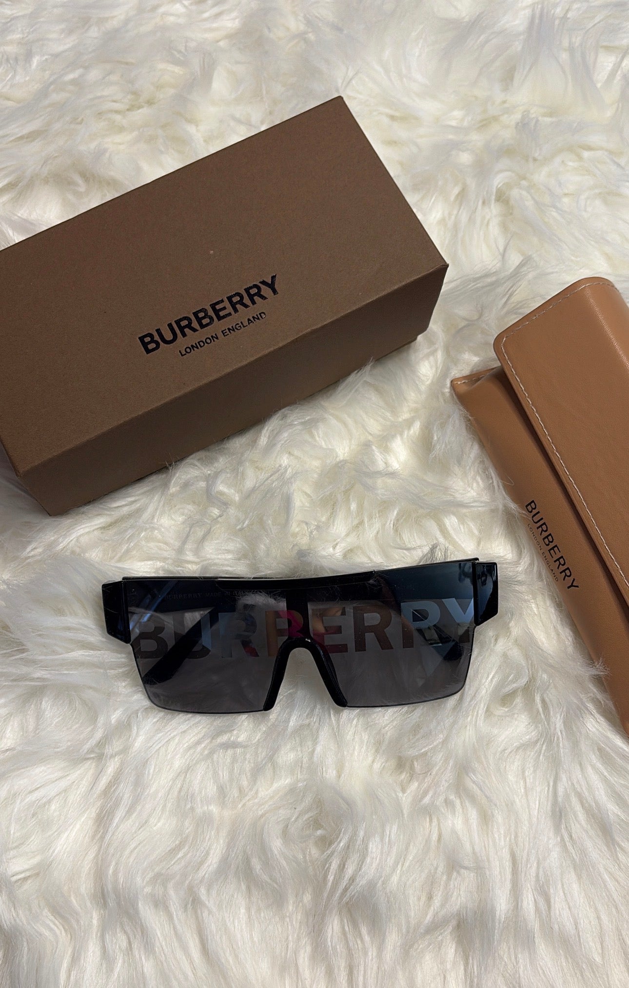 Summer sunglasses 🤎