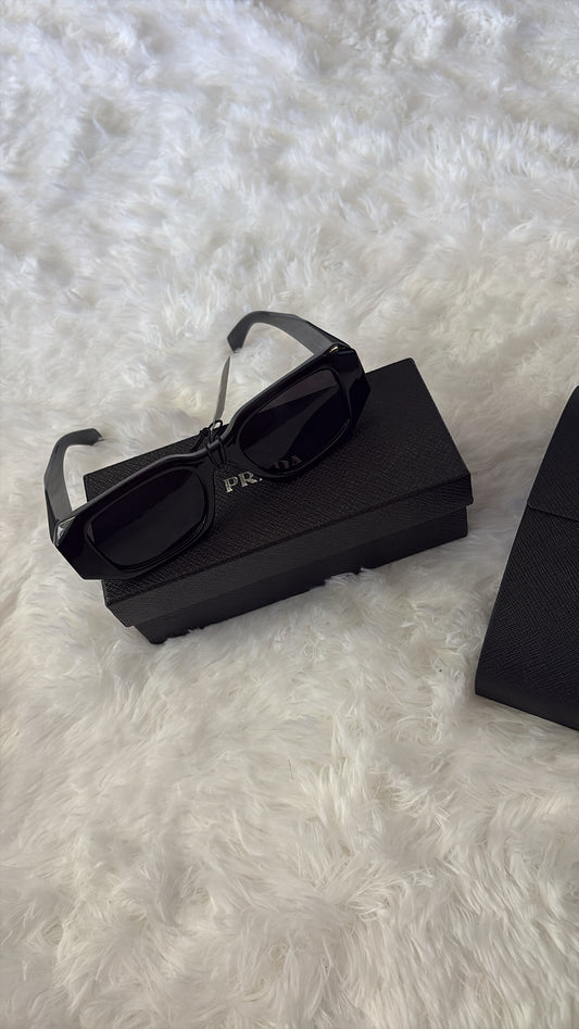 Black sunnies 🖤✨